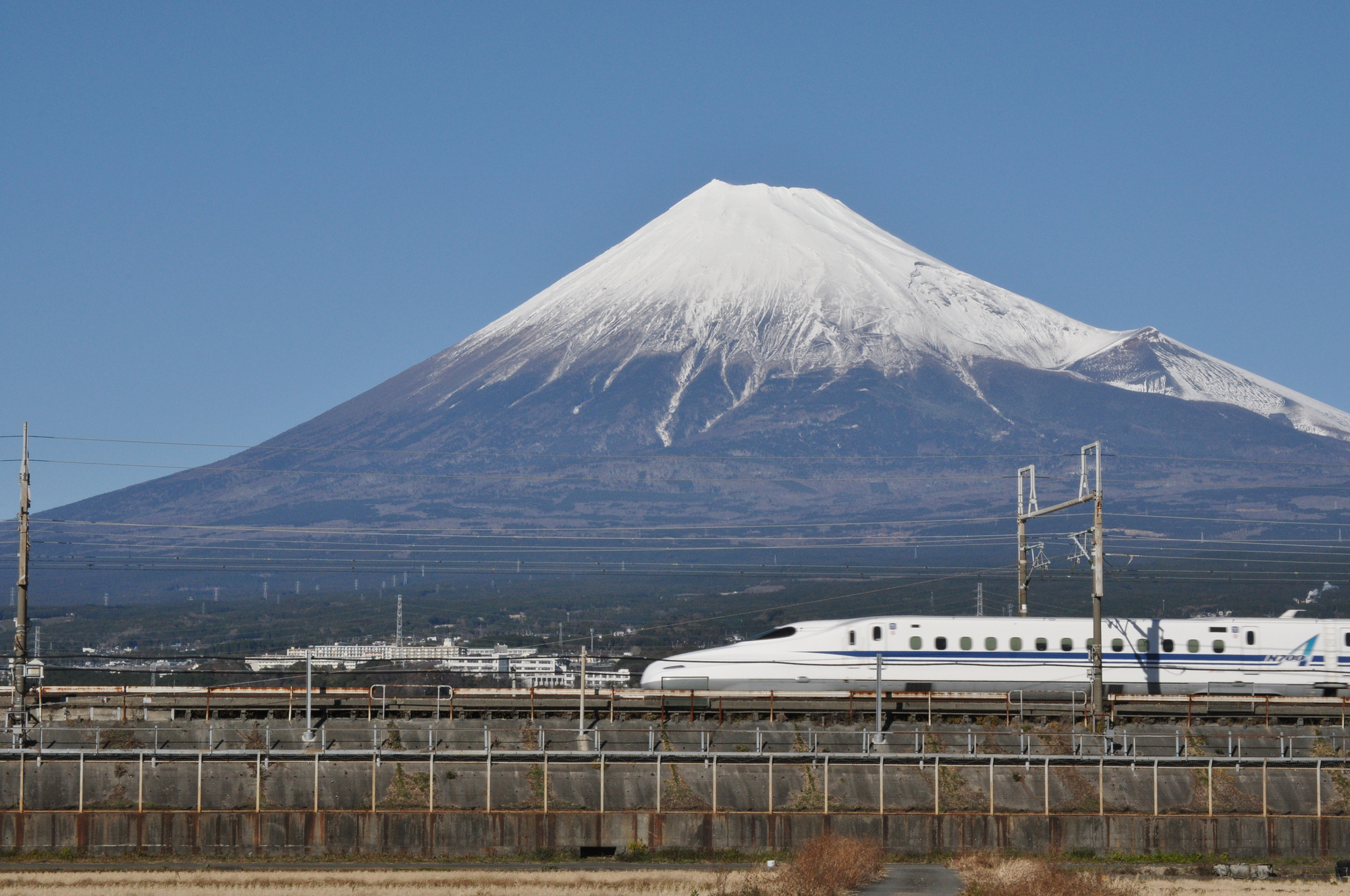 東海道新幹線から富士山が見える席はどっち？いつ・どの区間で見える？ 旅ライターの裏技・愛用品教えますTABIZINE～人生に旅心を～