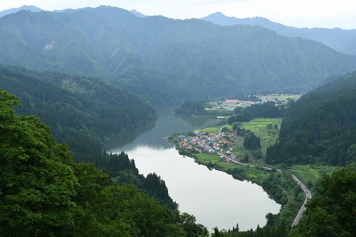 尻吹峠から見る秘境 大志集落の絶景ビュースポットまとめ アクセス 異世界ひとり旅