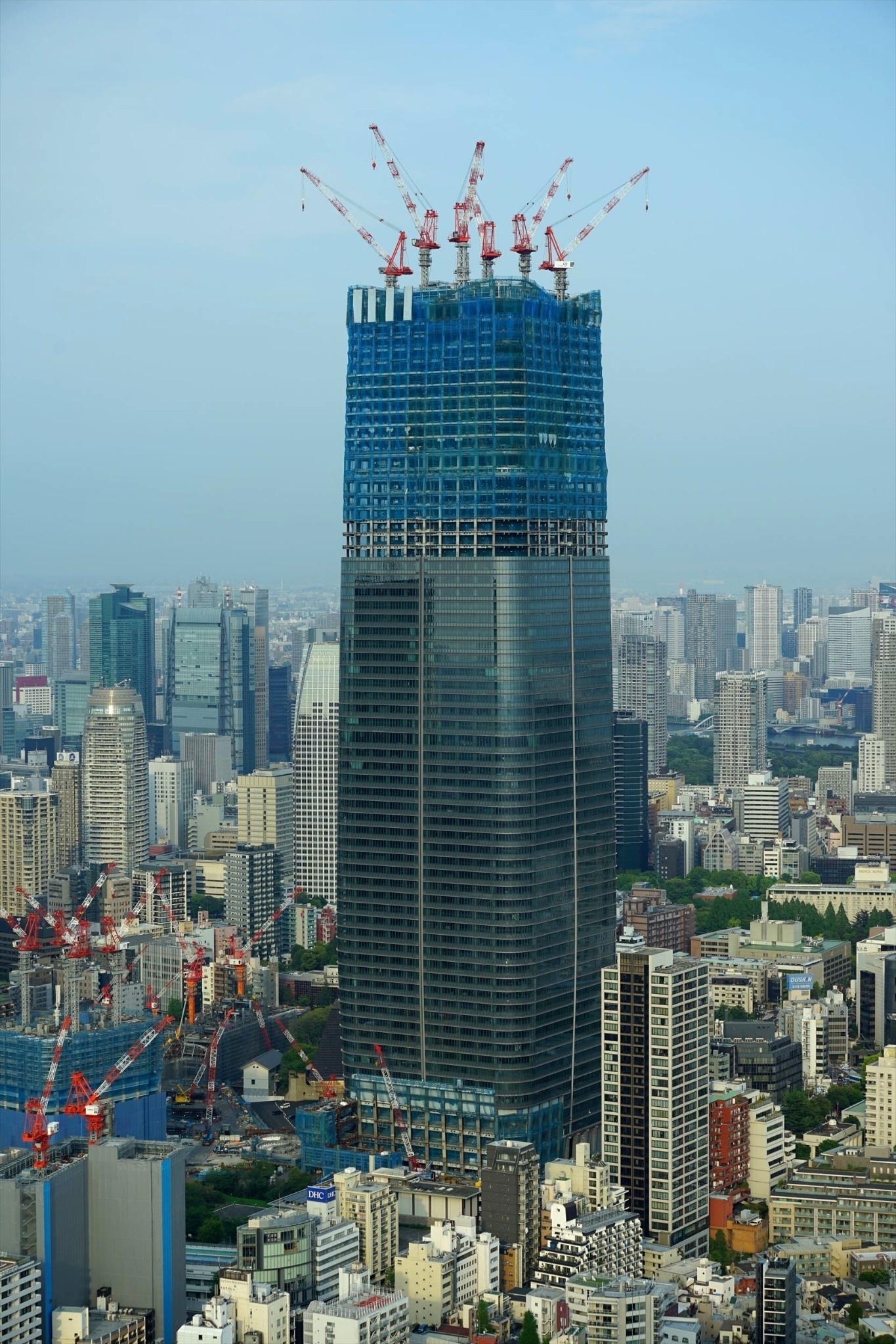 アマンレジデンス東京っぽくできますか？この一言から始まったインテリアコーディネートよく海外雑誌やホテルの内装が好きだからそのまま自分のお部屋に再現したいとおっしゃられます👏 ホテルだと天井も高いし、そもそものサイズがすべて大きいそれを日本サイズに