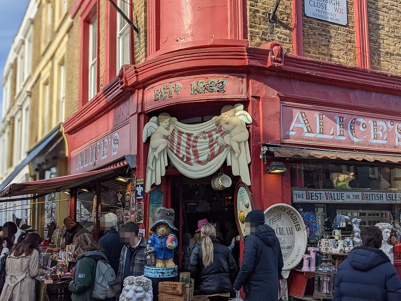 ロンドン最大級のマーケットPortobello Road Market ポートベローロードマーケット