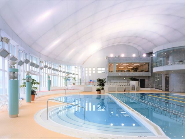 渋谷のナイトプールSOAKで夏を楽しむ