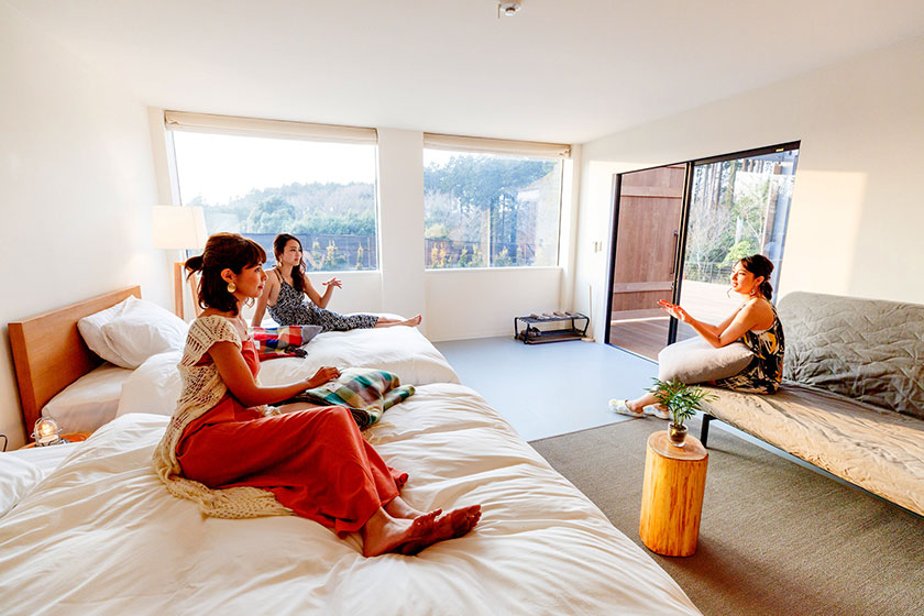 女子必見 グランピングに最適な服装とは？季節別＆シーン別おしゃれコーデ術 - ハピキャンキャンプ・アウトドア情報メディア