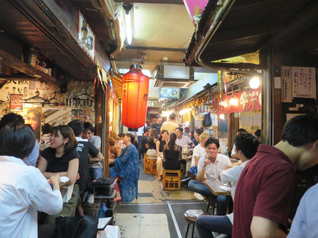 都内最大級！全17店舗の“クラブ横丁” 「龍乃都飲食街～新宿東口横丁」がオープン！ 