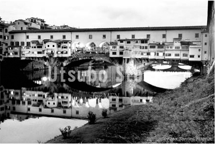 ヴェッキオ橋 宝石店街とヴァザーリの回廊旅とレジャーのまったり雑学コラム