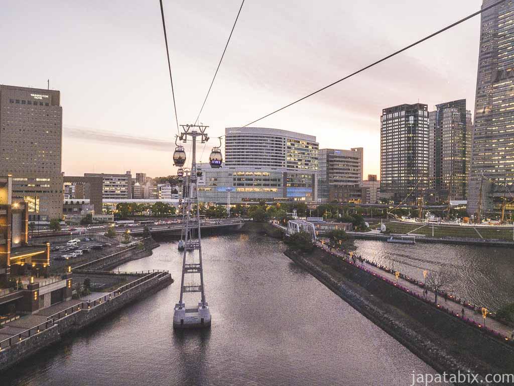 横浜ロープウェイ“エアキャビン”夜は別世界！みなとみらいの新たな夜景スポットはまこれ横浜