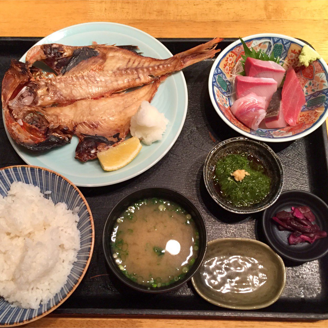 JR藤沢駅から魚や翻車魚丸 まんぼうまる への徒歩ルートでの道順アクセス