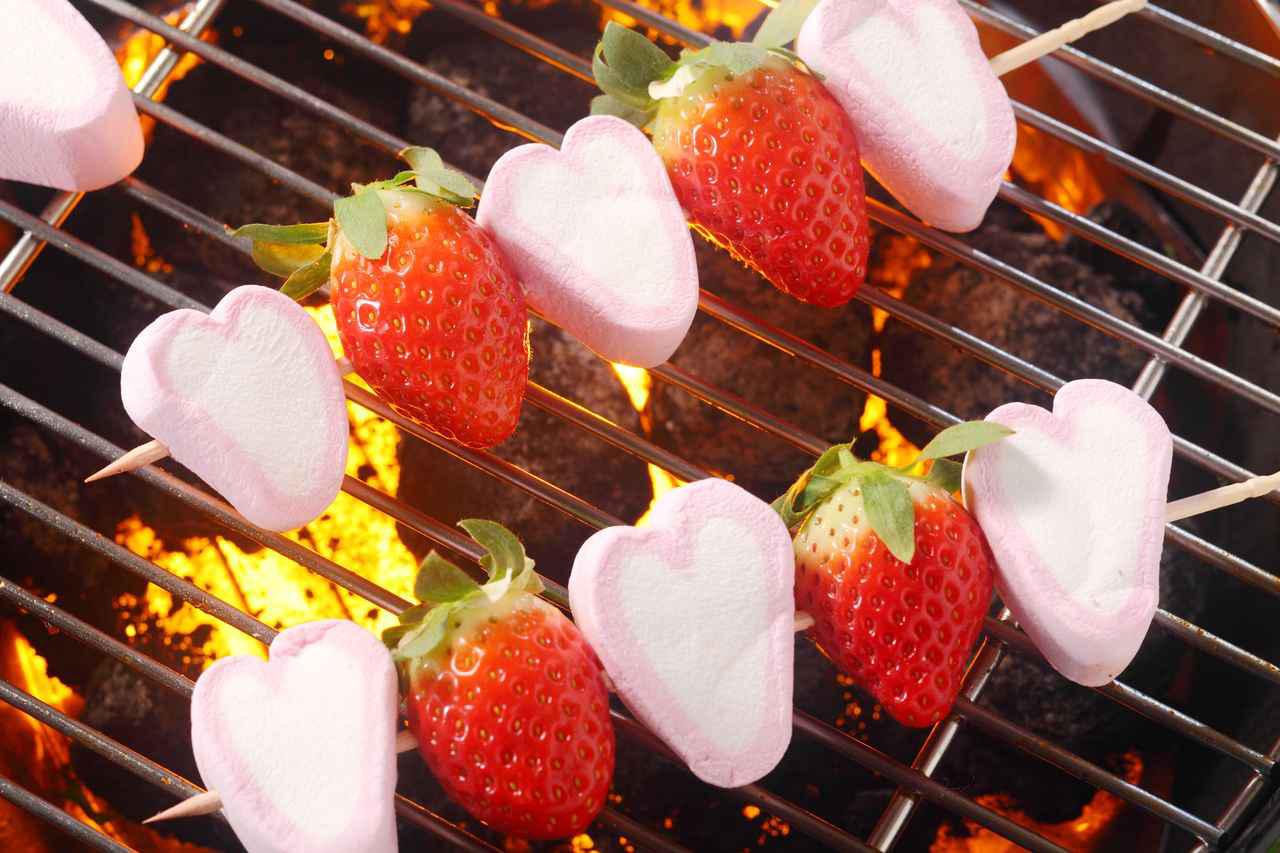 秋冬キャンプにオススメのレシピ！PICA富士西湖で焼きりんごやってみたキャンプ・アウトドア情報メディアhinata