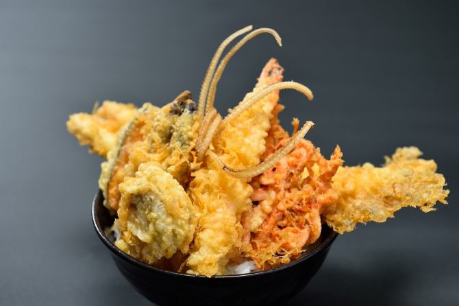 25年7月浅草の味がダナンに上陸！ 本格的な天麩羅を「秋光」でポステ