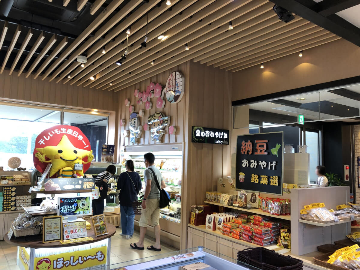 守谷SA・上り」超ゆるゆるな守犬 もりけん グルメ堪能！守犬焼き＆守犬メロンパンが可愛すぎる 茨城名産のお土産