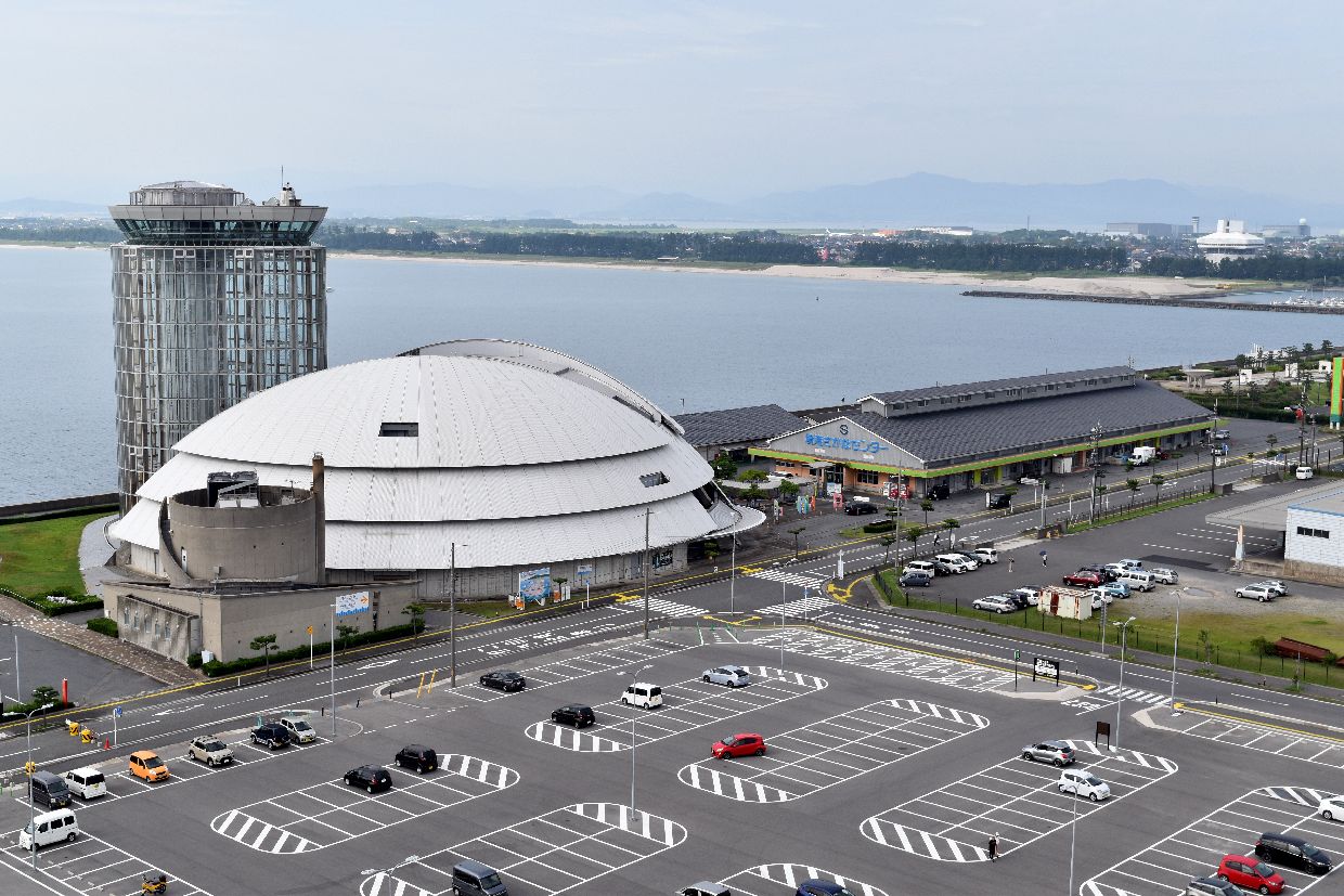 鳥取県 境港でカニ天国！？ - TOVE