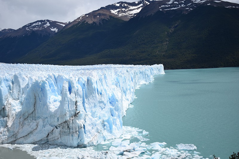 アルゼンチン エル・カラファテ発ペリトモレノ氷河への行き方＆絶景スポット解説 - さすらう旅人