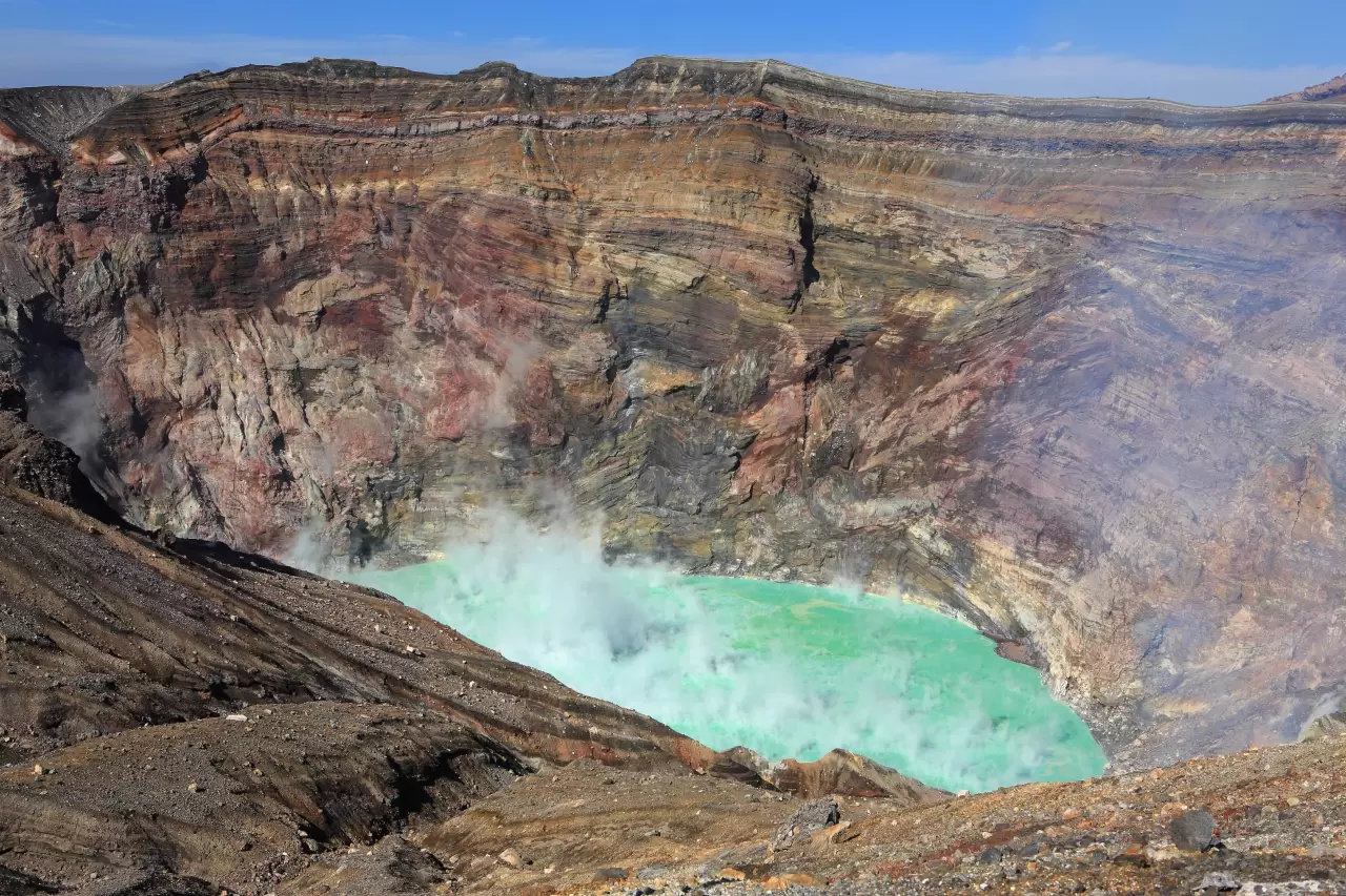 阿蘇山の噴火口が見たい!!! 」中岳火口見学でダイナミックな地球を感じようRBNTO