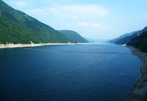 御母衣ダム - Wikipedia