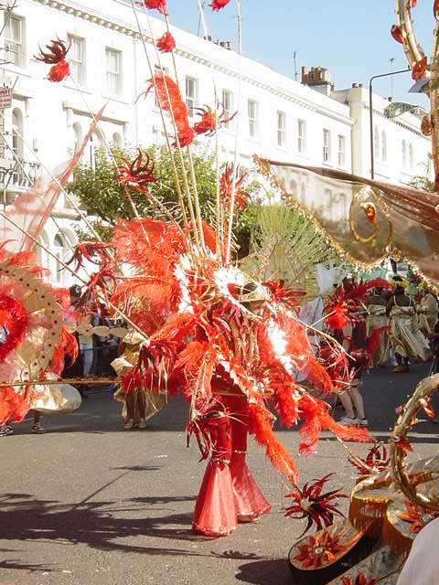 ヨーロッパ最大のカーニバル、ノッティングヒルカーニバルレポート - FNMNLフェノメナル