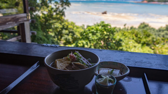 沖縄市3 1にオープン！ガジュマルカフェは、お洒落な夜カフェが楽しめる！もちろんランチも！ -