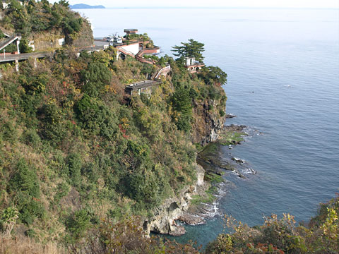 錦ヶ浦 慰霊碑を徹底解説場所・アクセス・心霊の噂の裏側 -