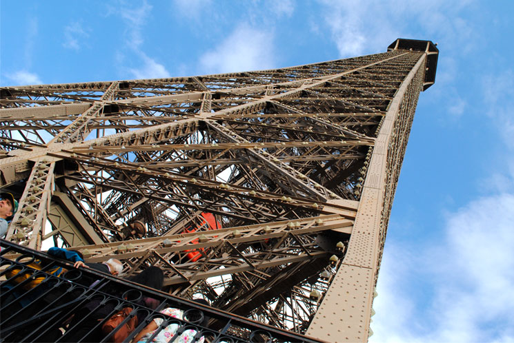 1889年に高さ300mで世界一に エッフェル塔を実現した｢錬鉄｣と｢水圧式エレベーター｣という最先端技術 2位のワシントン記念塔