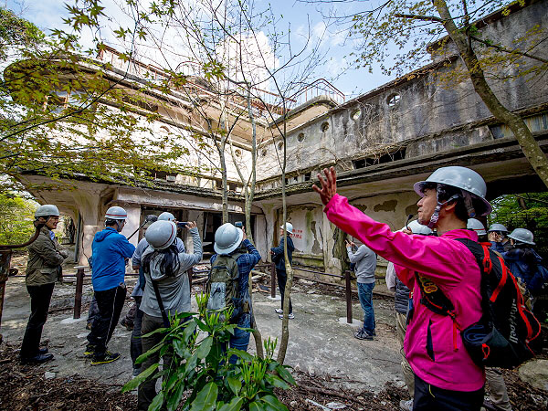廃墟の女王「マヤカン」旧摩耶観光ホテルを撮って考えたこと