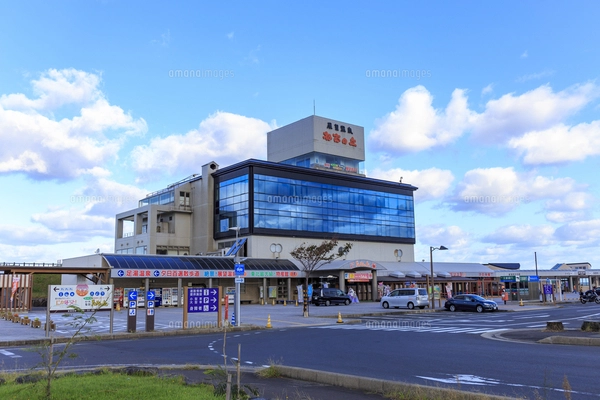 秋田県にかほ市にある, 『道の駅象潟ねむの丘』に隣接した, 📍モンベルにかほ店📍, ここのモンベルら, 東北最大級のモンベルストア⛰️,365坪の店内と,