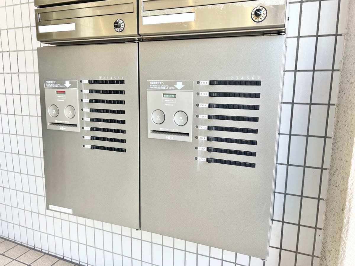 ジブリの世界を感じる神戸の駅