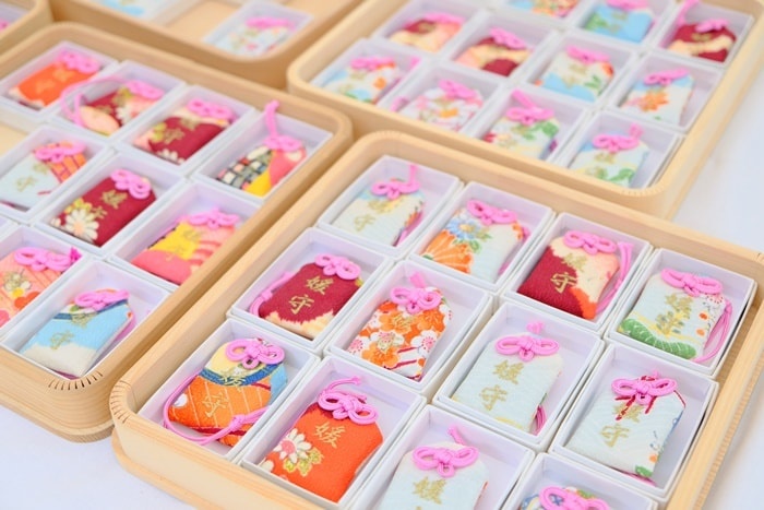 下鴨神社の御朱印と御朱印帳は？お守りは相生社の縁結びが豊富。駐車場の場所は？ – 京都人気観光おすすめスポット～京都暮らしのブログ