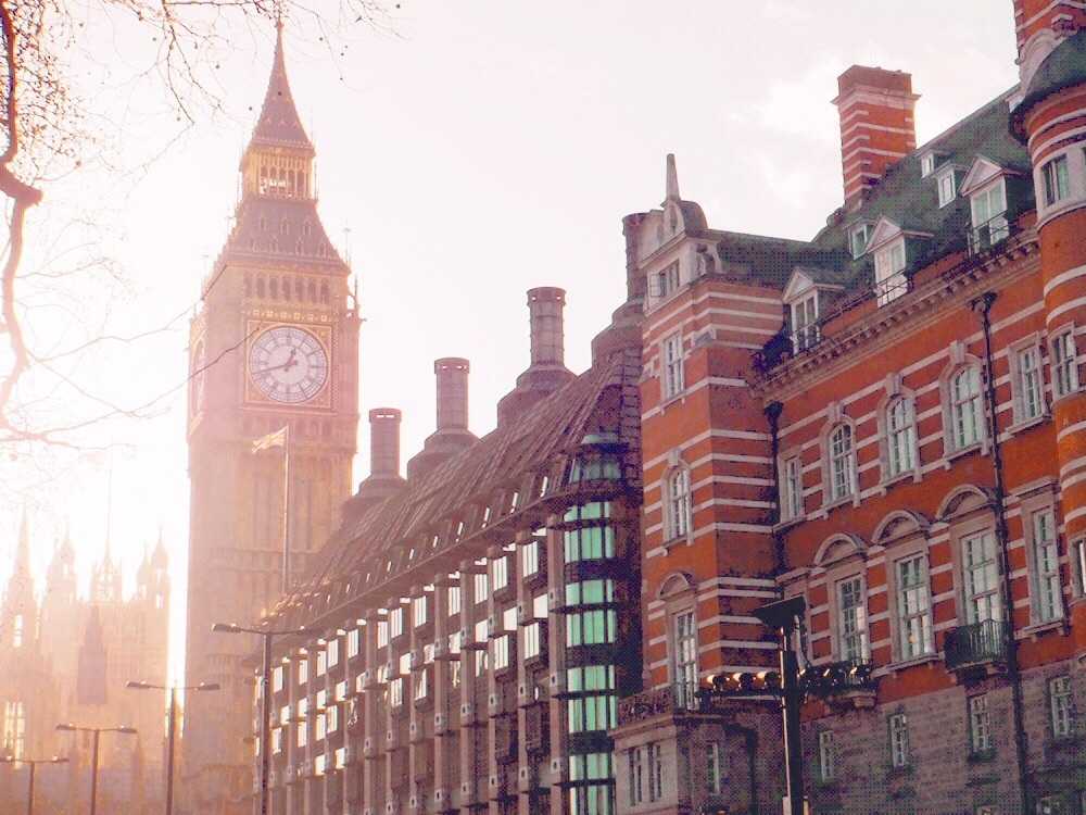 ロンドン最後の夜はテムズ川のディナークルーズで旅行記事emoエモ- 旅メディア