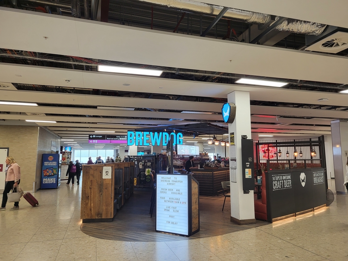 エディンバラ空港トランスファー - Hellotickets