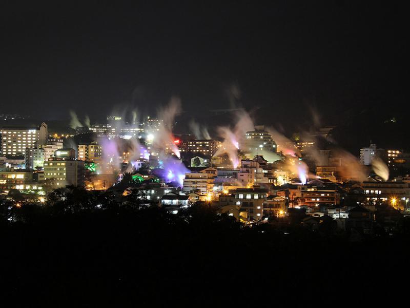 湯けむり展望台湯けむりの立ち上る別府の街を一望できる 別府たびらい
