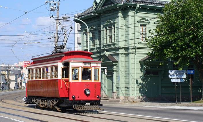 函館市電でめぐる函館旅行 東京発北海道旅行・北海道ツアーを予約するならJALで行く格安旅行のジェイトリップ