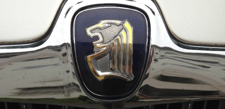 ハリアー独自の鷹エンブレムが無くなった理由とは？デザインの意味も徹底解説中古車の ネクステージ