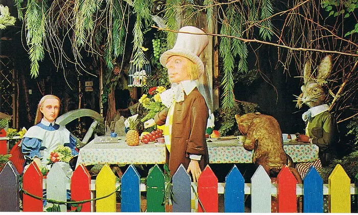 東京タワー蝋人形館レポート : 非天然色東京画