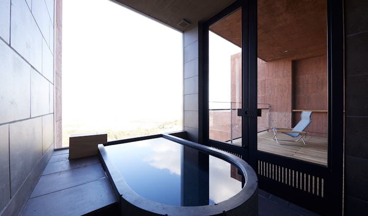 別府の温泉とアートを満喫するユニークなホテル「ガレリア御堂原 みどうばる 」