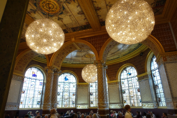 25年ぶりのロンドン🇬🇧 いちばん行きたかった場所はVictoria and