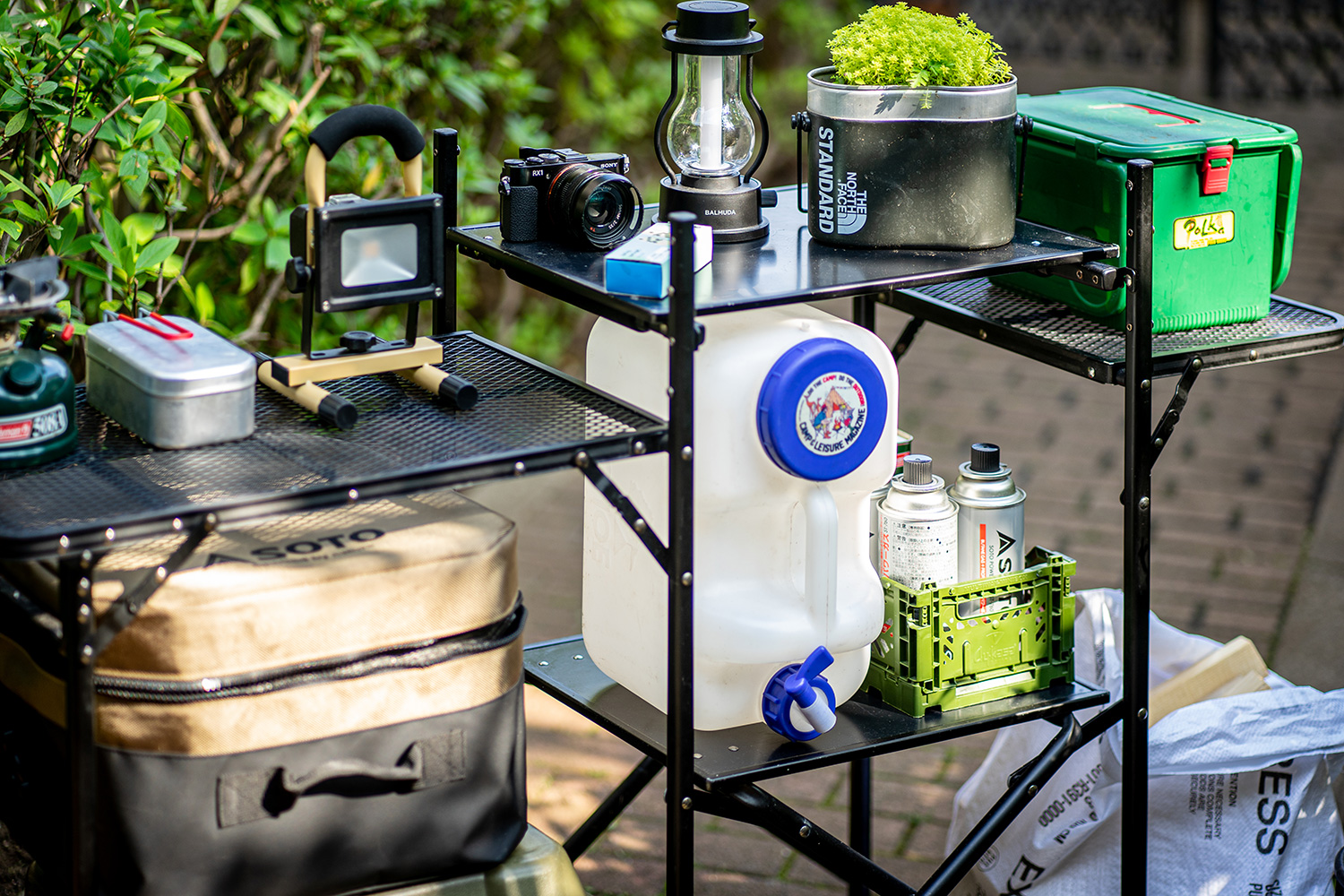 みんなどうしてる？ 教えて！お家でのおしゃれなキャンプギア収納術！前編 - ハピキャンキャンプ・アウトドア情報メディア