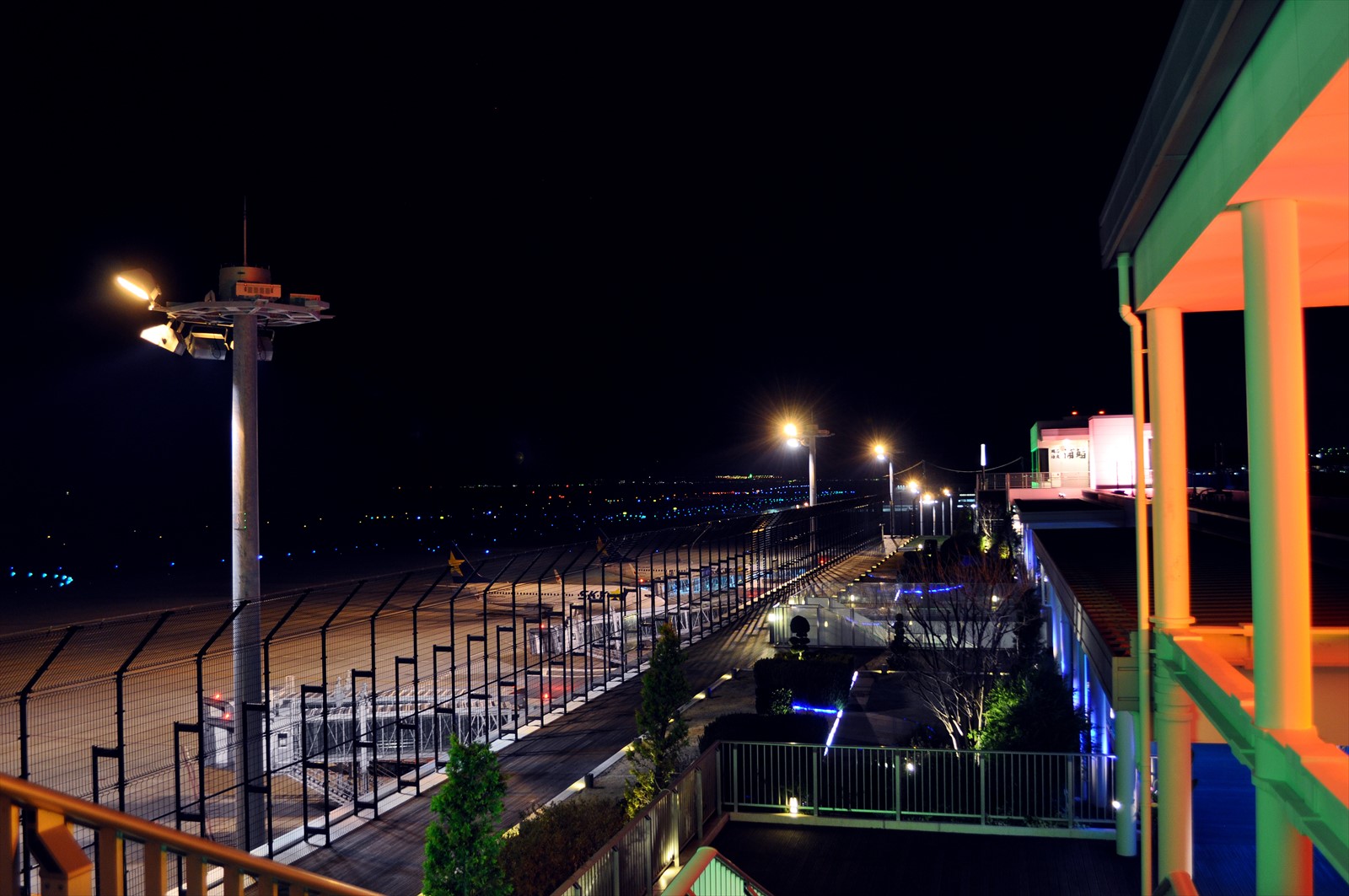 神戸空港展望デッキ - 夜景ナビメインストリート