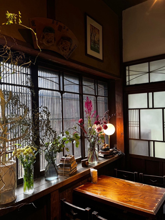 穏やかでスローな時間を過ごしたくなる本『東京 古民家カフェ日和』 - 朝時間.jp