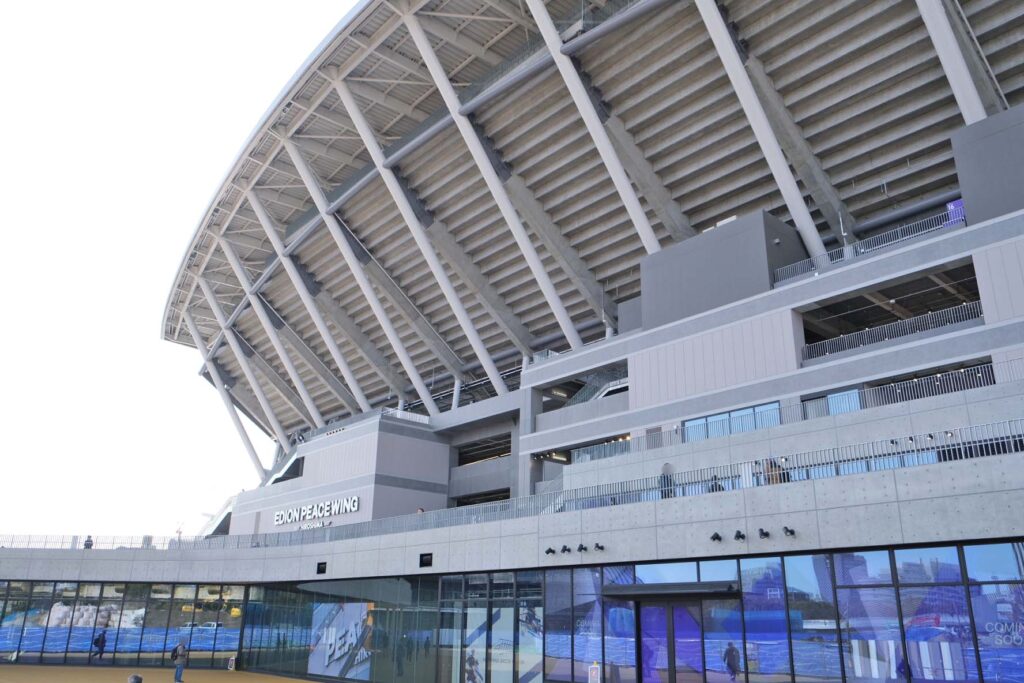 アビバ・スタジアム - Wikipedia