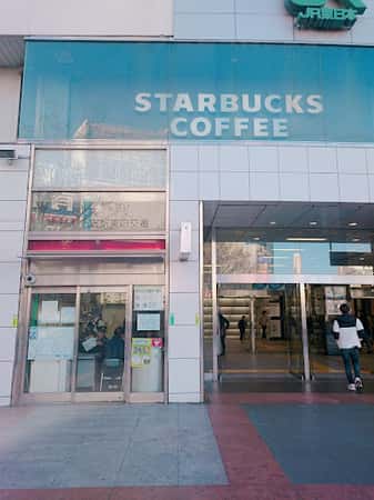 新宿駅の東南口改札が開いている時間は？待ち合わせに良い場所は？ワクワクたいむ