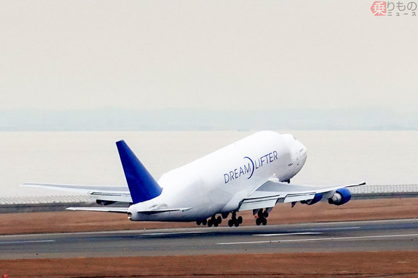 コロナ後支えるJALの最多座席機 写真特集・A350-900 X12仕様