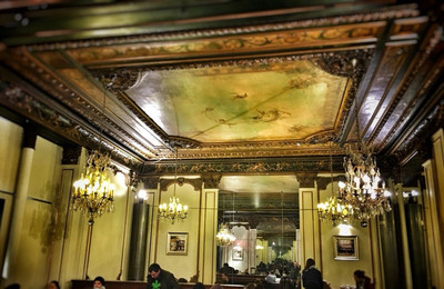 世界一美しいスタバに立候補！ みゅうパリブログオプショナルツアー・現地ツアーの みゅう