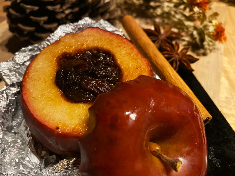 キャンプスイーツ BBQコンロで焼きリンゴ作ってみた