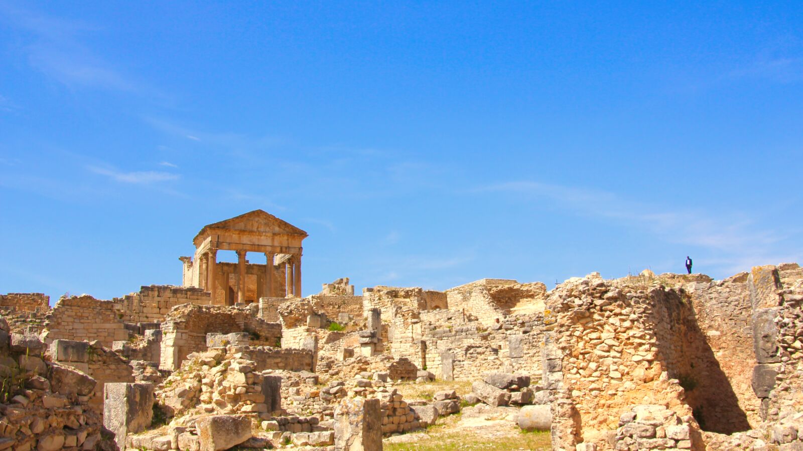 死ぬまでに行きたい世界遺産！チュニジアのドゥッガ遺跡写真かさこ フリーランス働き方コンサル