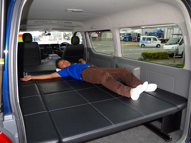 車検たっぷり！エブリィ キャンピングカー 車中泊！ 軽キャンピングカーの新車・中古車のカスタムはオート