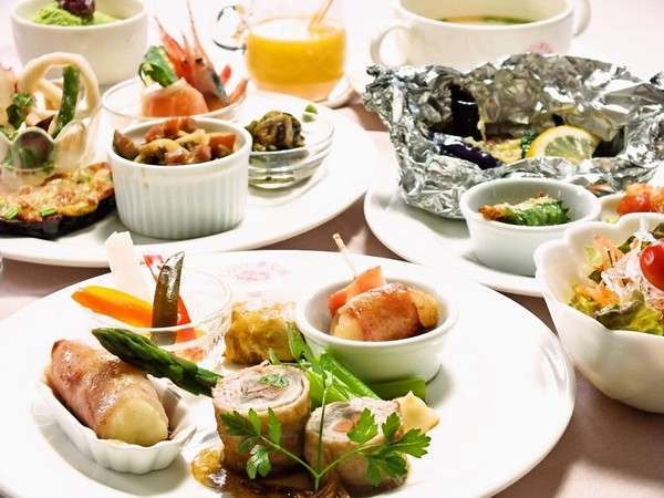 L'Essence de Nairobi: Tour