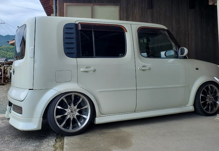 ローダウン シャコタン 車高短 日産