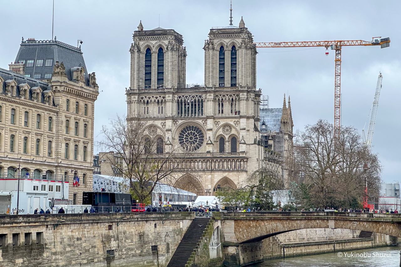 パリ ノートルダム大聖堂の再開：訪問の準備 - Explore France