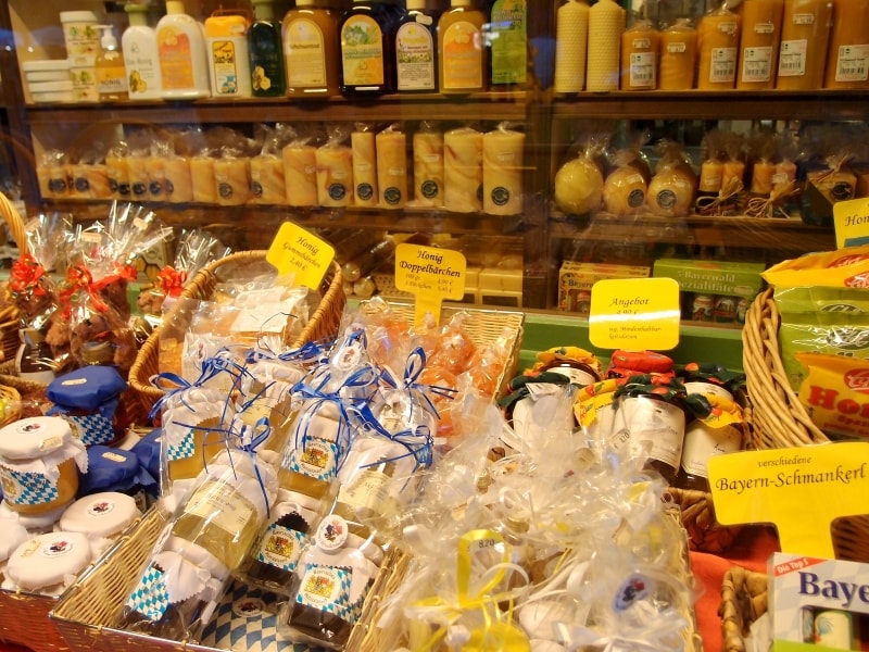 冬の豊洲のタワーマンションタワーマンションタワマン高層ビル高層マンションビル