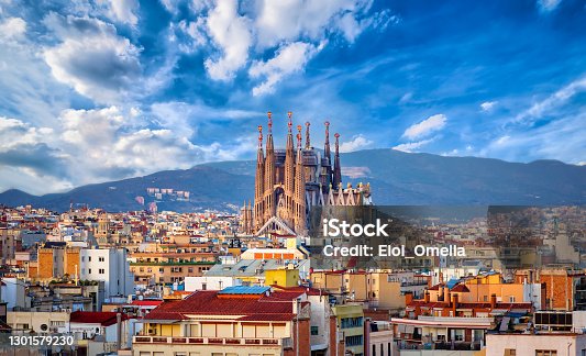 スペインバルセロナ 海外 の前撮り フォトウェディング ロケーション撮影事例elle