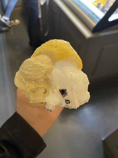 スペイン広場近くの「Venchi」でジェラート。 - 美味しいもの食って写真撮って、あとで振り返ってのブログ