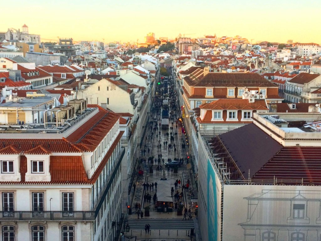 コメルシオ広場海外旅行・国内旅行のツアーやホテル予約はNEWT ニュート